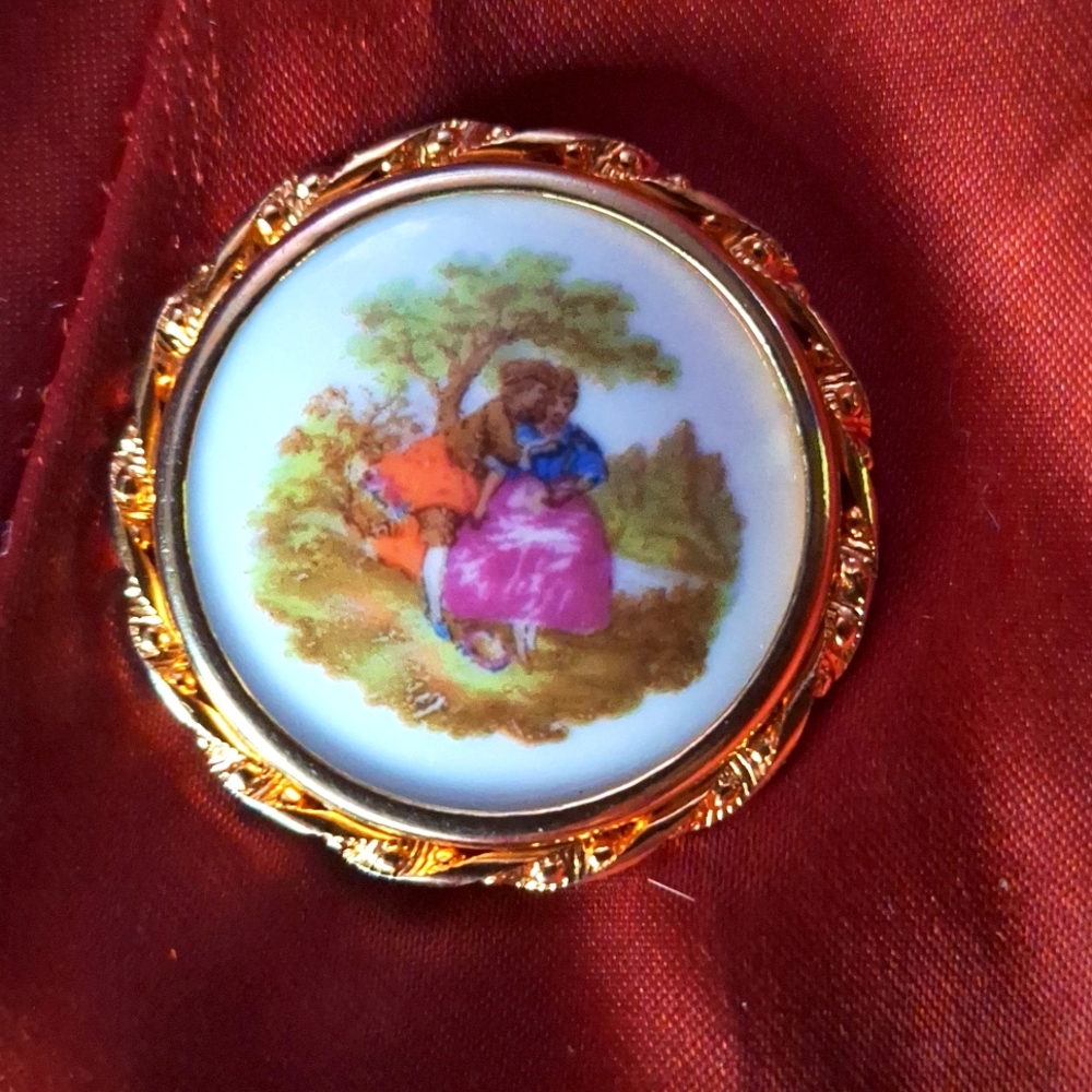 LIMOGES FRANCE Vintage Courting Brooch